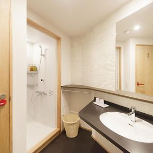 Superior Twin Room Shower